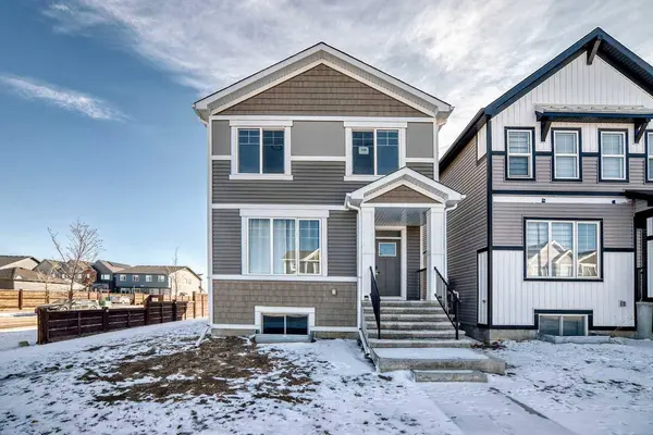 120 Seton Villas SE, Calgary, AB T3M 3L9