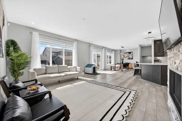 73 Yorkstone Heath SW, Calgary, AB T2X 4S4