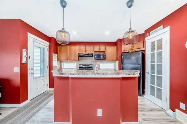 223 Auburn Bay HTS SE, Calgary, AB T3M 0A8