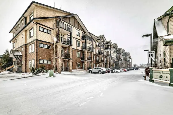 117 Copperpond Common SE #101, Calgary, AB T2Z 5E2