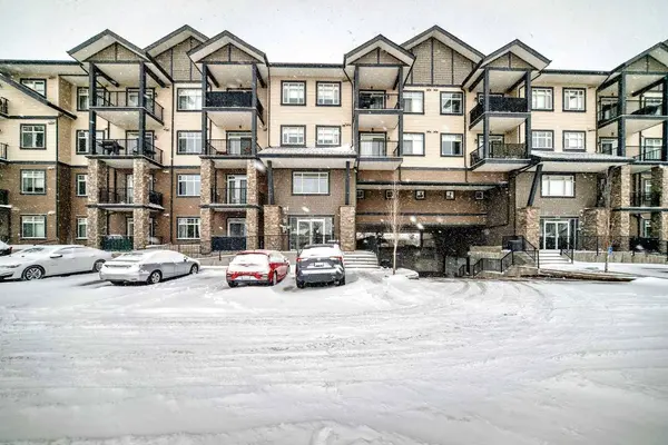 117 Copperpond Common SE #101, Calgary, AB T2Z 5E2