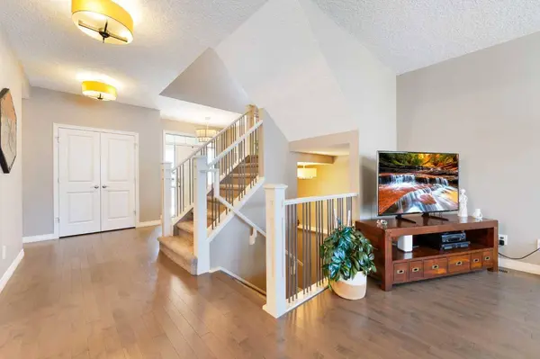 172 Auburn Bay AVE SE, Calgary, AB T3M 0N3