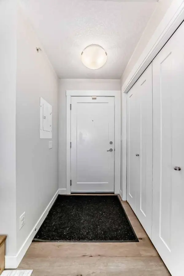 300 Auburn Meadows Common SE #415, Calgary, AB T3M 3E7