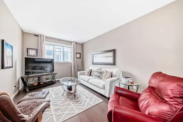 205 Copperpond ROW SE, Calgary, AB T2Z 1H3