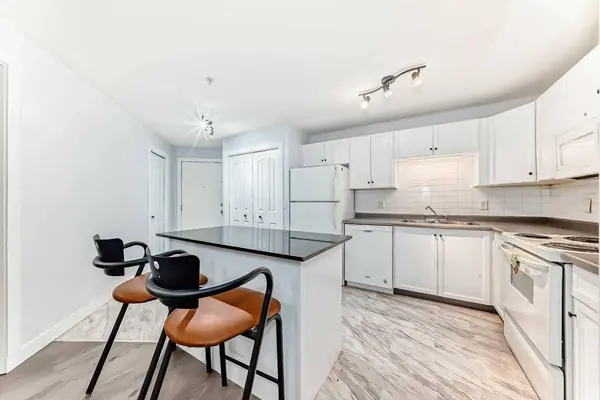 6224 17 AVE SE #2215, Calgary, AB T2A 7X8
