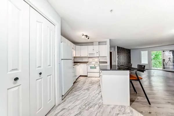 6224 17 AVE SE #2215, Calgary, AB T2A 7X8