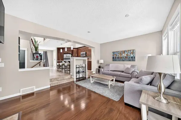 114 Auburn Bay CRES SE, Calgary, AB T3M 0E3