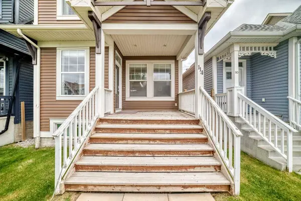 114 Auburn Bay CRES SE, Calgary, AB T3M 0E3