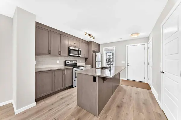 19458 37 ST SE, Calgary, AB T3M 2W9