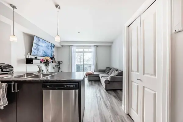 117 Copperpond Common SE #101, Calgary, AB T2Z 5E2