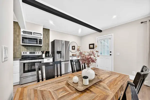 11010 Bonaventure DR SE #1702, Calgary, AB T2J 3A8