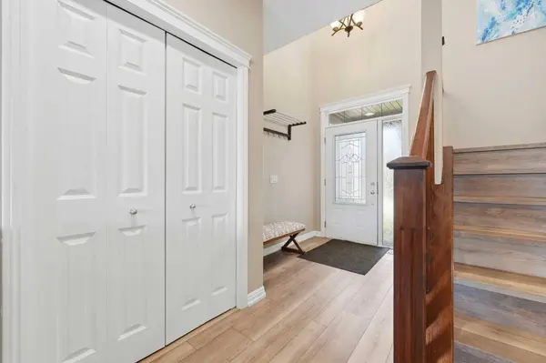 274 Autumn CIR SE, Calgary, AB T3M 0J8