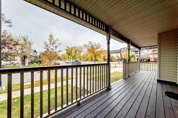 73 Inverness GN SE, Calgary, AB T2Z 2X9