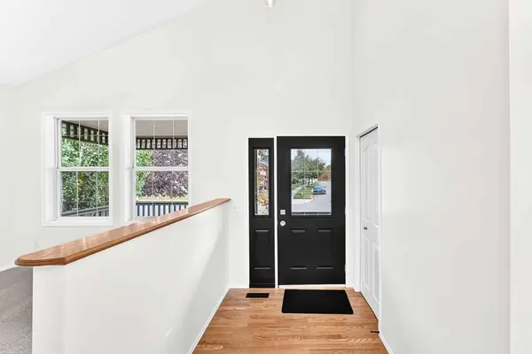 73 Inverness GN SE, Calgary, AB T2Z 2X9