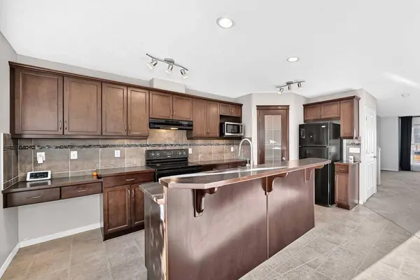 256 Autumn GN SE, Calgary, AB T3M 0H4