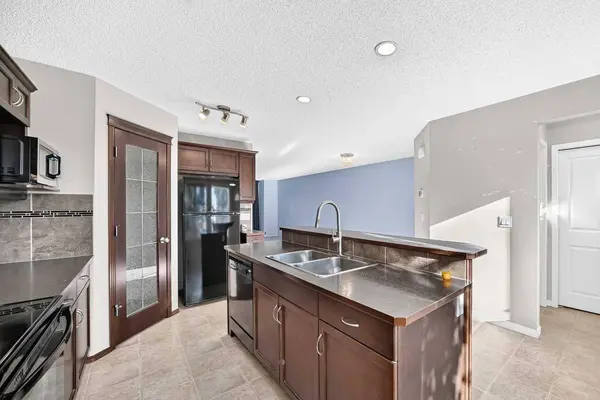 256 Autumn GN SE, Calgary, AB T3M 0H4