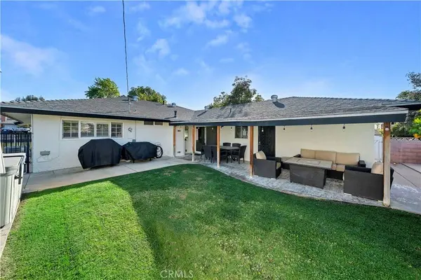 235 E Hacienda DR, Corona, CA 92879