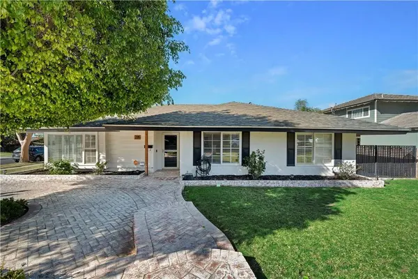 235 E Hacienda DR, Corona, CA 92879