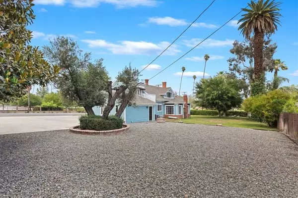 1350 E Chase DR, Corona, CA 92881