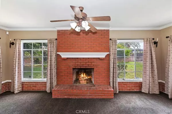 1350 E Chase DR, Corona, CA 92881