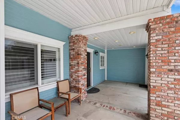 1350 E Chase DR, Corona, CA 92881