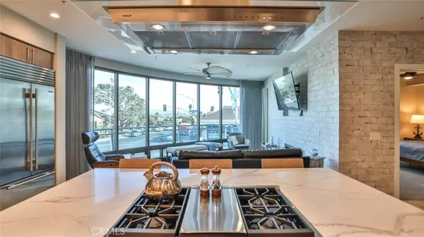 3025 Byron ST #201, Point Loma, CA 92106