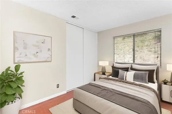 11742 Black Hawk LN, Moreno Valley, CA 92557