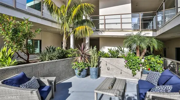 3025 Byron ST #201, Point Loma, CA 92106