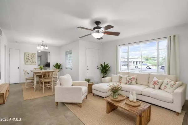 549 N Olive --, Mesa, AZ 85203