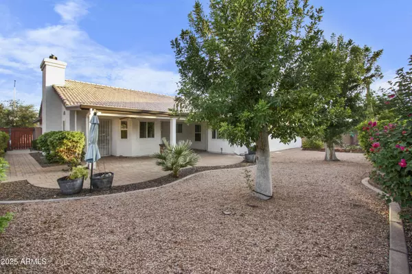 1710 E ENROSE Street, Mesa, AZ 85203