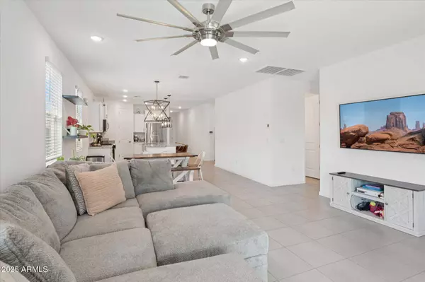 4535 W Hunter Trail, San Tan Valley, AZ 85144