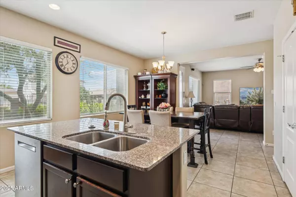 8619 E LAGUNA AZUL Avenue, Mesa, AZ 85209