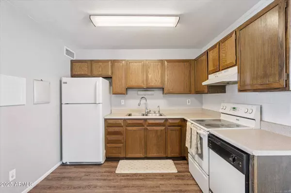 18218 N 24TH Avenue, Phoenix, AZ 85023