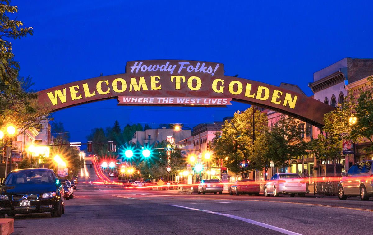 Welcome-to-Golden-Sign_fed999c1-92e5-0ee5-0159a21e087e9ded