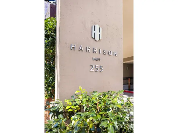 255 SW HARRISON ST #12A, Portland, OR 97201
