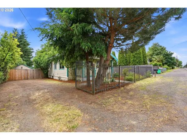 10612 SE HAROLD ST, Portland, OR 97266