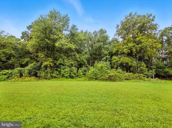 7432 RACE RD, Hanover, MD 21076