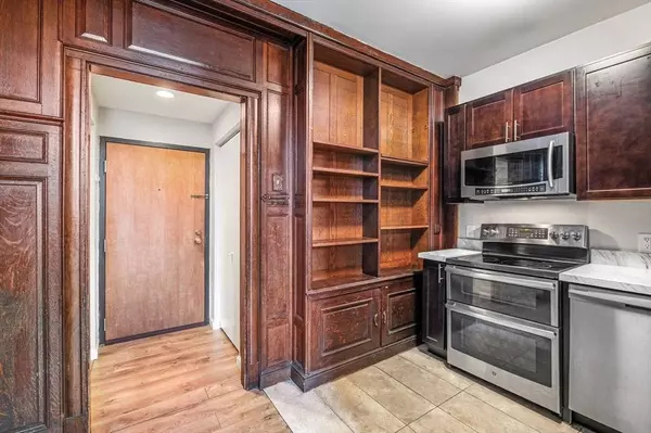 48 Washington Ave #202, Chelsea, MA 02150