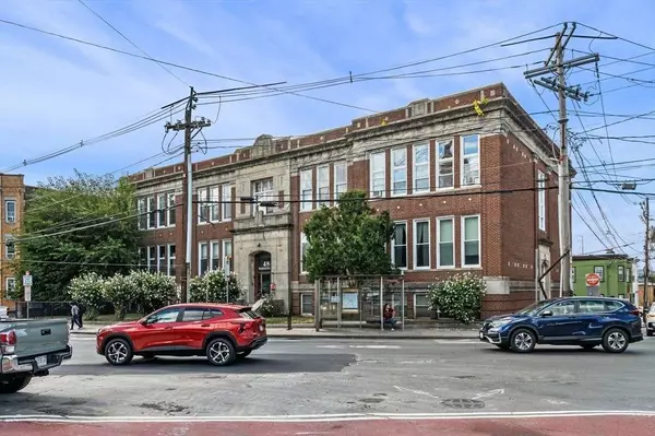 48 Washington Ave #202, Chelsea, MA 02150