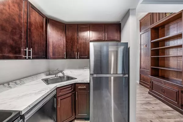 48 Washington Ave #202, Chelsea, MA 02150