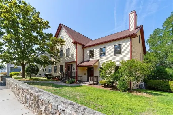 29 Cottage St #29, Newton, MA 02464