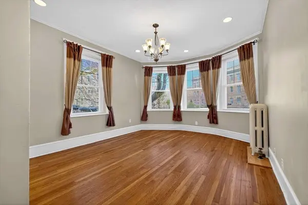 164 Strathmore R #4, Boston, MA 02135