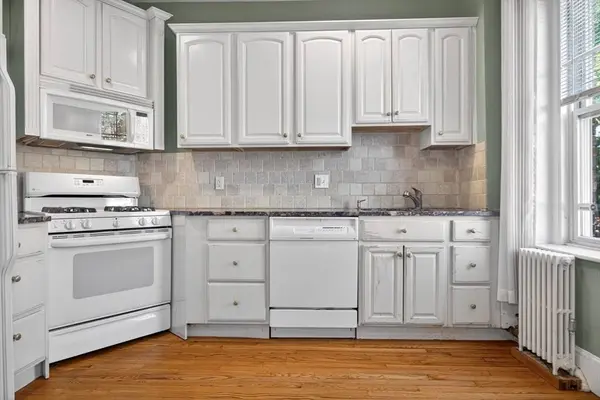 164 Strathmore R #4, Boston, MA 02135