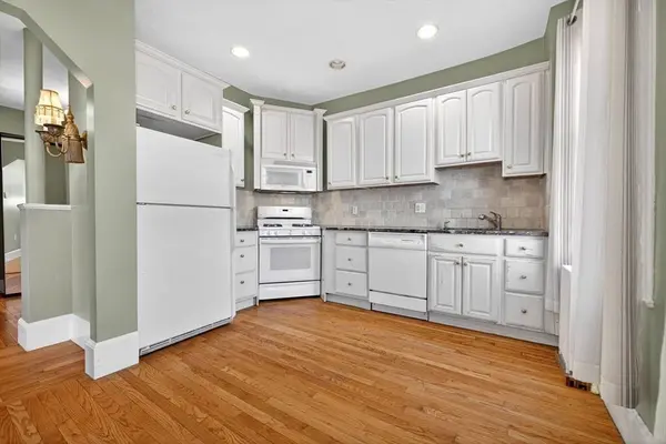 164 Strathmore R #4, Boston, MA 02135