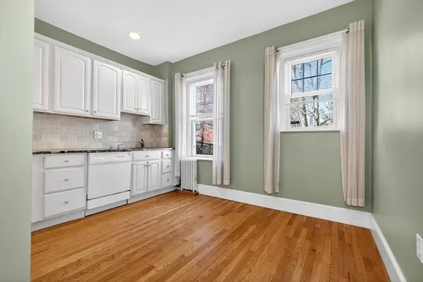 164 Strathmore R #4, Boston, MA 02135