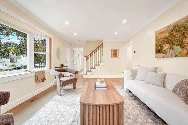 107 Woodley Ave, Boston, MA 02132