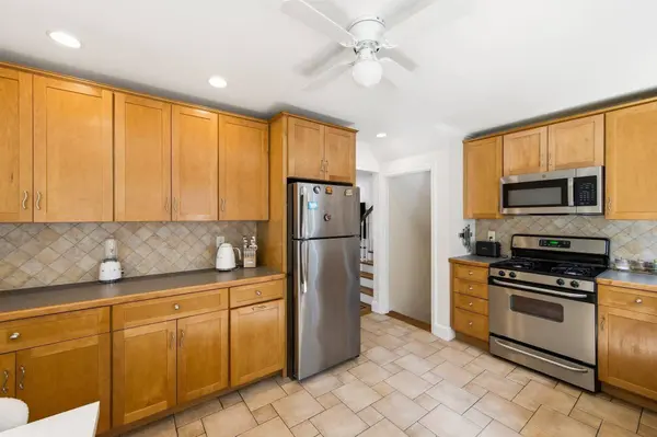 210 Nashua Rd