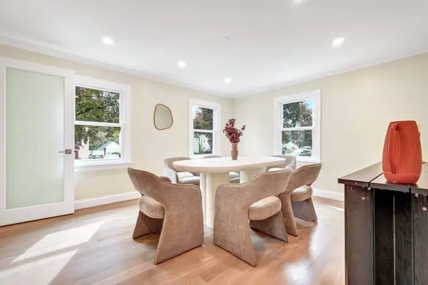 107 Woodley Ave, Boston, MA 02132