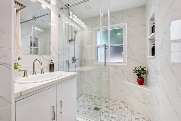 107 Woodley Ave, Boston, MA 02132