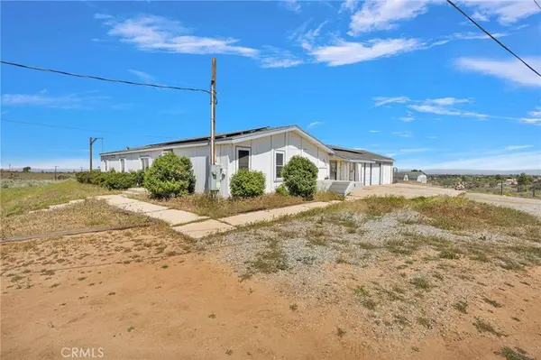 5332 Sundown Dr, Phelan, CA 92371
